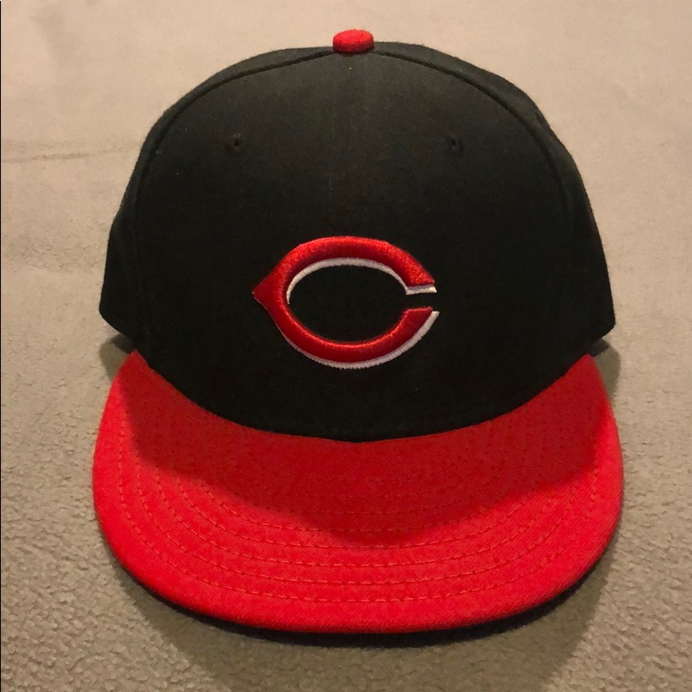 Cincinnati Reds Fitted Baseball Hat